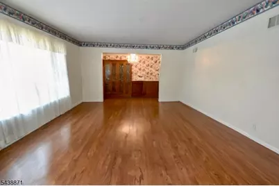 615 Lamanna Dr, River Vale Township, NJ 07675 - Photo 2