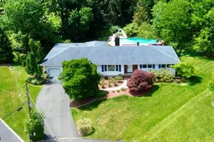 615 Lamanna Dr, River Vale Township, NJ 07675 - Photo 1