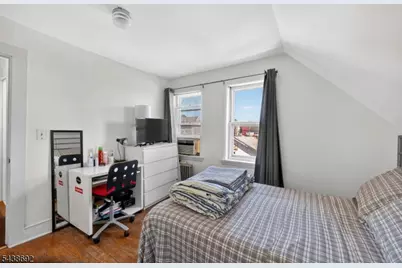 13 Sherman Pl, Clifton, NJ 07011 - Photo 14