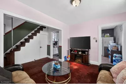 13 Sherman Pl, Clifton, NJ 07011 - Photo 4