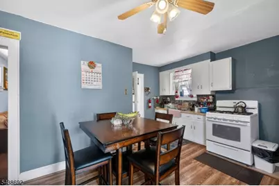 13 Sherman Pl, Clifton, NJ 07011 - Photo 10