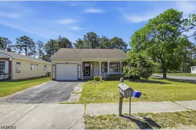 112 Pulaski Blvd, Berkeley Township, NJ 08757 - Photo 2