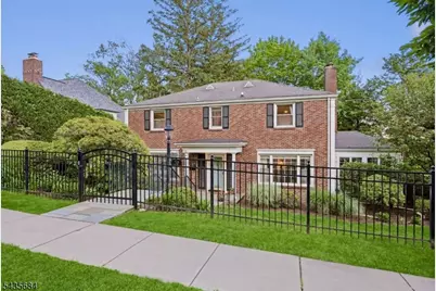 32 Undercliff Ter, West Orange Township, NJ 07052 - Photo 1