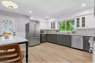 32 Undercliff Ter, West Orange Township, NJ 07052 - Photo 20