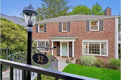32 Undercliff Ter, West Orange Township, NJ 07052 - Photo 2