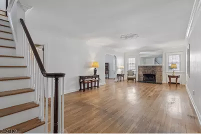 24 Wilton Ter, Verona, NJ 07044 - Photo 4