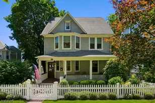22 Oak Ridge Ave, Summit, NJ 07901 - Photo 2