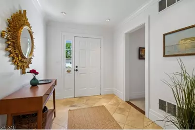 658 Ridgewood Rd #1, Maplewood Twp., NJ 07040 - Photo 2