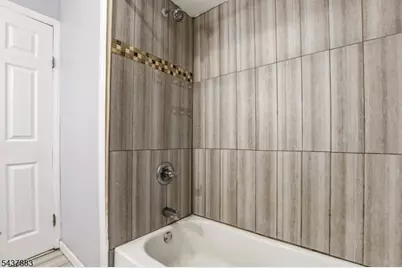 712 Sheridan Ave, Roselle, NJ 07203 - Photo 12