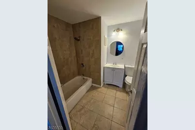 816-826 W Grand St #3F, Elizabeth, NJ 07202 - Photo 2