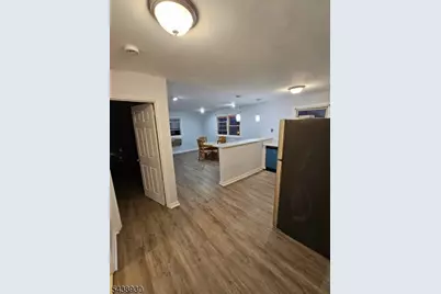 816-826 W Grand St #3F, Elizabeth, NJ 07202 - Photo 1