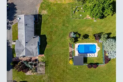 327 Summer Rd, Branchburg Township, NJ 08853 - Photo 2