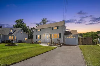 37 Glen Ct, North Plainfield, NJ 07063 - Photo 2