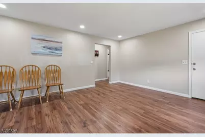 38 Rossiter Ave, Paterson, NJ 07502 - Photo 4