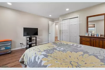 38 Rossiter Ave, Paterson, NJ 07502 - Photo 10