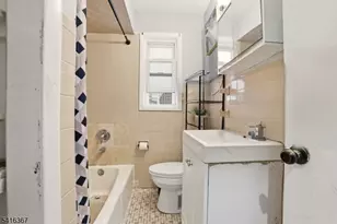 295 Old Bergen Rd, Jersey City, NJ 07305 - Photo 18