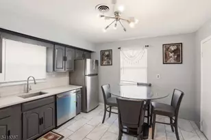 295 Old Bergen Rd, Jersey City, NJ 07305 - Photo 24