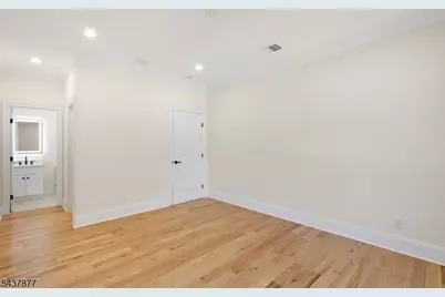 13 Harding Pl, Livingston, NJ 07039 - Photo 30