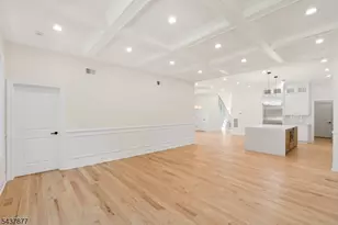 13 Harding Pl, Livingston, NJ 07039 - Photo 12