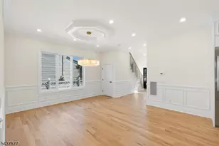 13 Harding Pl, Livingston, NJ 07039 - Photo 2