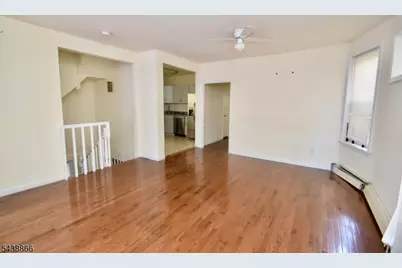 180 N 16th St, East Orange, NJ 07017 - Photo 10