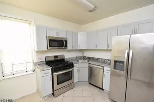 180 N 16th St, East Orange, NJ 07017 - Photo 12