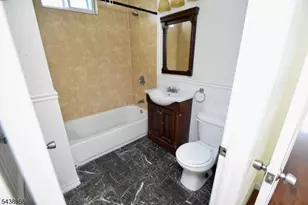 180 N 16th St, East Orange, NJ 07017 - Photo 16