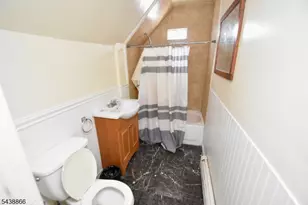 180 N 16th St, East Orange, NJ 07017 - Photo 20