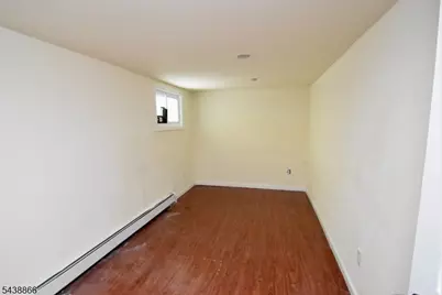 180 N 16th St, East Orange, NJ 07017 - Photo 22