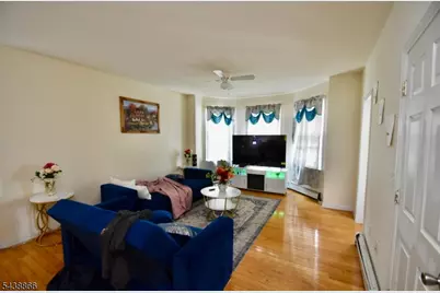 180 N 16th St, East Orange, NJ 07017 - Photo 4