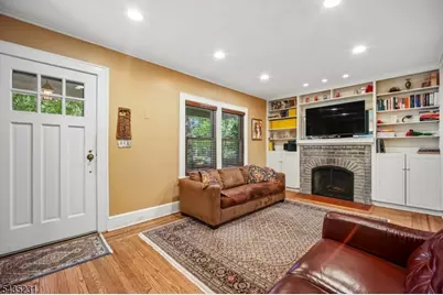 76 Meadowbrook Rd, Millburn, NJ 07078 - Photo 6