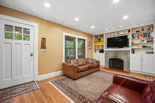 76 Meadowbrook Rd, Millburn, NJ 07078 - Photo 6