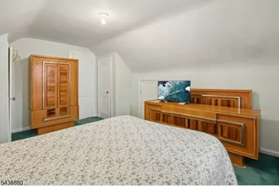 430 Myrtle Ave, Roselle Park, NJ 07204 - Photo 18