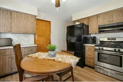 430 Myrtle Ave, Roselle Park, NJ 07204 - Photo 10