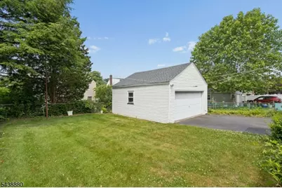 430 Myrtle Ave, Roselle Park, NJ 07204 - Photo 26