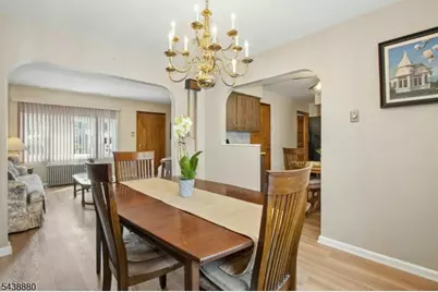 430 Myrtle Ave, Roselle Park, NJ 07204 - Photo 8