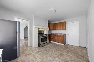 163 Walnut St, Bloomfield, NJ 07003 - Photo 4