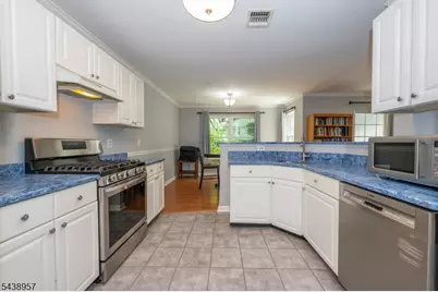 1006 Worthington Ct #1006, Denville, NJ 07834 - Photo 6