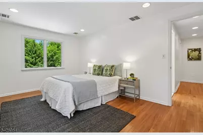 201 Parsonage Hill Rd, Millburn, NJ 07078 - Photo 24