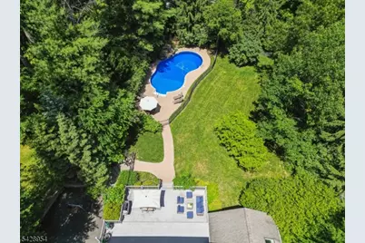 201 Parsonage Hill Rd, Millburn, NJ 07078 - Photo 4