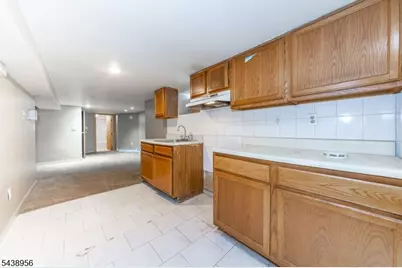 137 Uhland St, East Rutherford, NJ 07073 - Photo 20