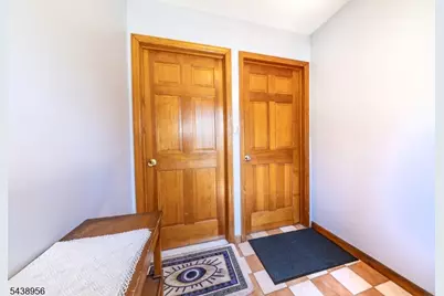 137 Uhland St, East Rutherford, NJ 07073 - Photo 10