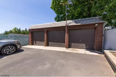 137 Uhland St, East Rutherford, NJ 07073 - Photo 30
