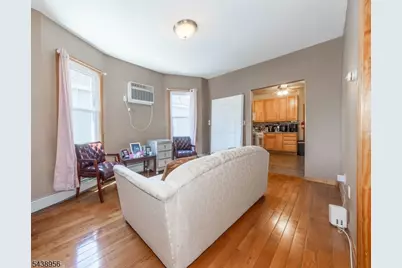 137 Uhland St, East Rutherford, NJ 07073 - Photo 14