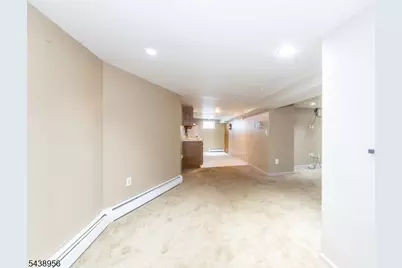 137 Uhland St, East Rutherford, NJ 07073 - Photo 24