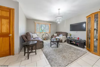 137 Uhland St, East Rutherford, NJ 07073 - Photo 1