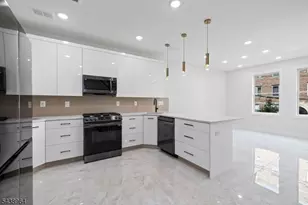 15 Fulton Ave, Jersey City, NJ 07305 - Photo 6