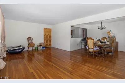 164 Page St, Elmwood Park, NJ 07407 - Photo 20