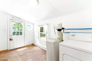 54 Summit Dr, Wantage, NJ 07461 - Photo 8