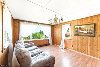 54 Summit Dr, Wantage, NJ 07461 - Photo 4